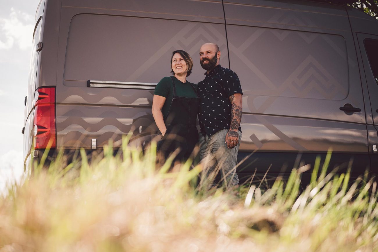 Ein Tag mit Road & Board im Sommer 2020
Steven Mahner (Fotograf); Mahners.de; 2020; Dokumentation; Road & Board; Road and Board; Vanlife; Influencer; Instagram; Youtube; Vanlifer; Maren Schwitalla; Christian Zahl; Draussenmensch
© Steven Mahner // MAHNERS PHOTOGRAPHY // mahners.de
Die Bilder sind ausschließlich für die Verwendung des vereinbarten Projektes bestimmt.
Eine weitere Nutzung und die Weitergabe an Dritte nur nach schriftlicher Zustimmung.