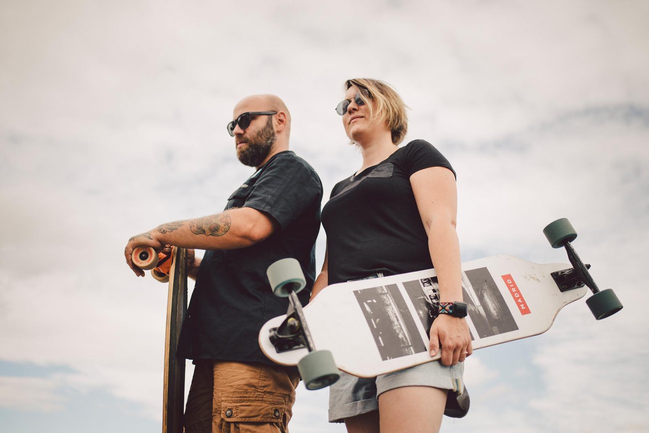 Ein Tag mit Road & Board im Sommer 2020
Steven Mahner (Fotograf); Mahners.de; 2020; Dokumentation; Road & Board; Road and Board; Vanlife; Influencer; Instagram; Youtube; Vanlifer; Maren Schwitalla; Christian Zahl; Draussenmensch
© Steven Mahner // MAHNERS PHOTOGRAPHY // mahners.de
Die Bilder sind ausschließlich für die Verwendung des vereinbarten Projektes bestimmt.
Eine weitere Nutzung und die Weitergabe an Dritte nur nach schriftlicher Zustimmung.